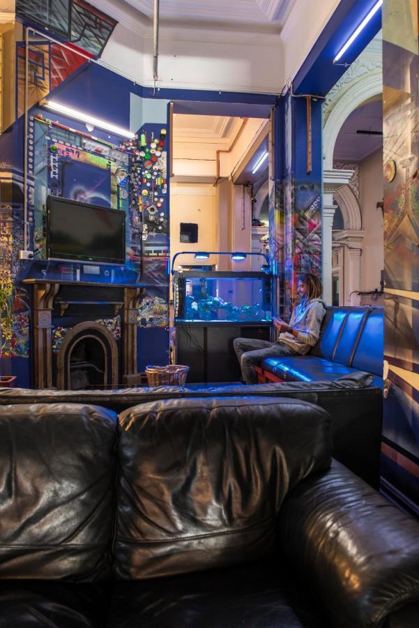 Sundancer Backpackers Hostel Fremantle Bagian luar foto
